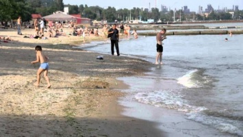 В Мариуполе хотят ограничить купание на пляжах