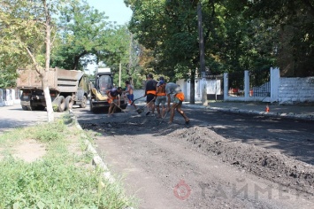 В Белгороде-Днестровском дороги ремонтирует подрядчик с сомнительной историей