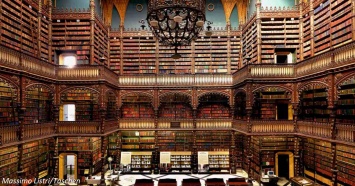 Самые красивые библиотеки мира - в волшебных фото итальянского фотографа