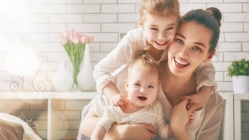 "Маменькин сынок" и "папина дочка": психологи поняли, как сделать семью идеальной