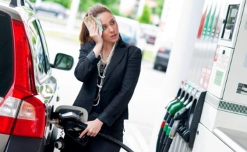 Новый удар для автомобилистов: что будет с ценами на бензин, украинцы в шоке от прогнозов