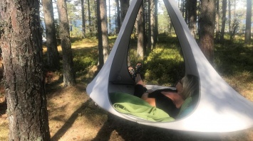 Под запретом - мужчины, алкоголь и плохое настроение: на одном из островов в Финском заливе открылся курорт исключительно для женщин