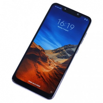 Не представленный смартфон Xiaomi Pocophone F1 начинает появляться в продаже