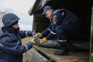 В ДНР обезвредили стокилограммовую авиабомбу