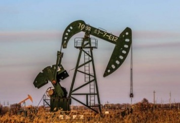 Китай из-за торгового конфликта сокращает импорт нефти и газа из США
