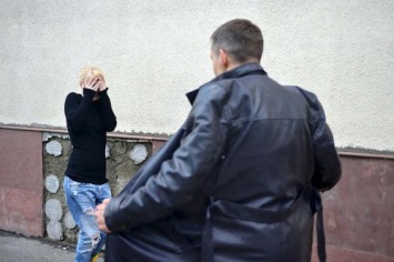 В Петербурге полиция разыскивает голого эксгибициониста