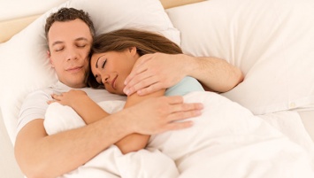 Ученые рассказали об опасности длительного сна
