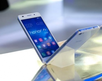 Huawei Honor View 10 получит версию с 8 ГБ ОЗУ