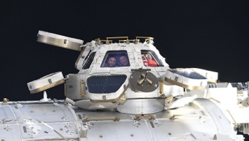 Космонавты на МКС могут доработать напильником детали, полученные с Земли