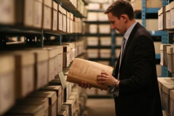 Институт национальной памяти просит отменить запрет на копирование архивных документов