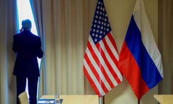 Кремль возмущен новыми санкциями США, обвалившими рубль до уровня 2016 года
