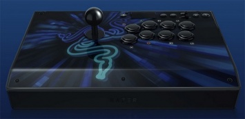 Контроллер Razer Panthera Evo для аркадных игр стоит $200