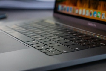 MacBook Pro 2018 от Apple режет уши пользователям