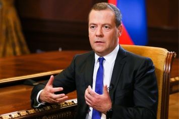 Медведев: новые санкции США - "объявление экономичческой войны"