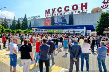 В Севастополе продолжается скандал вокруг закрытия ТЦ: Трагедию в Кемерово цинично используют