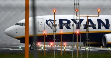 Пилоты Ryanair начали крупнейшую стачку, отменены 400 рейсов