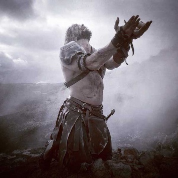 Днепровский стриптизер снялся в Исландии в роли викинга (ФОТО)