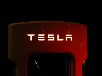 Маск решил сделать Tesla частной компанией