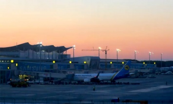 В Борисполе показали многочасовую работу аэропорта за несколько секунд