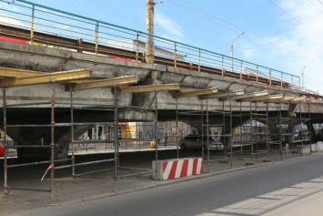 Началась реконструкция уставшей эстакады на Шулявке - когда перекроют движение