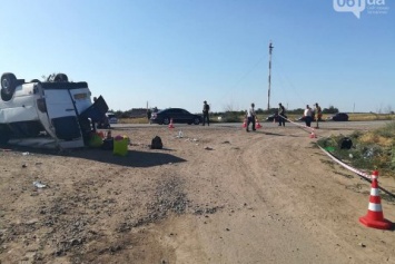 Крупная авария в Запорожской области: при столкновении маршрутки и грузовика погибли 6 детей и взрослый
