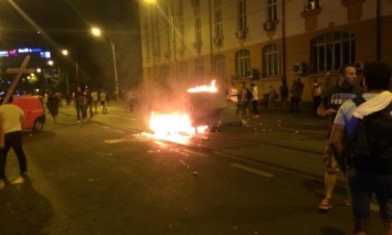 Количество пострадавших в результате разгона антиправительственного митинга в Бухаресте возросло до 452 человек