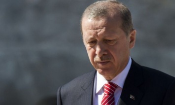 Эрдоган призвал своих граждан продавать доллар и евро, чтобы поддержать лиру