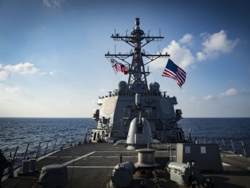 В Черное море зашел американский эсминец USS Carney