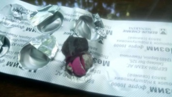 В Мелитополе в аптеке женщине продали "липовый" "Мезим" (фото)