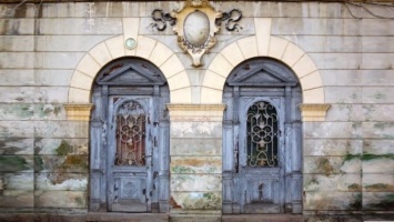 Двенадцать самых интересных дверей восстановят в Одессе