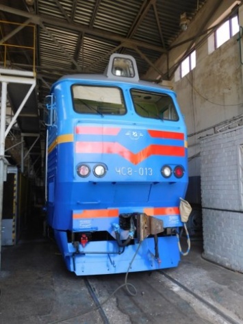Запорожский электровозоремонтный завод передал УЗ очередную партию локомотивов после капремонта