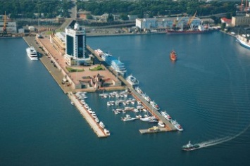 Омелян хочет создать вместо Одесского порта "прекрасную марину"