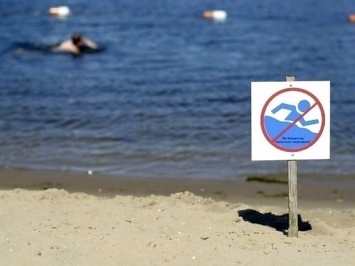 Осторожно: в воде на запорожских пляжах обнаружили кишечную палочку