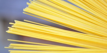 Математики разгадали «тайну сухой спагетти» и смогли разломить ее пополам
