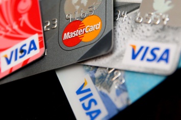Российский Генбанк в Крыму перестанет обслуживать Visa и MasterCard