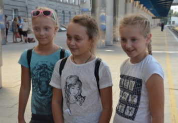 Дети погибших АТОшников отправились на двухнедельный отдых в Польшу