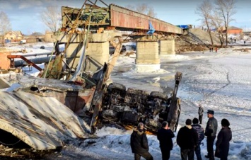 «Перестаньте экономить!»: В Сеть попал ТОП упавших за последние годы мостов в России