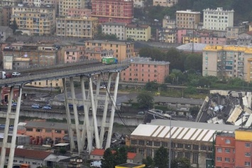 Власти Генуи объявили траур по жертвам обрушившегося мост
