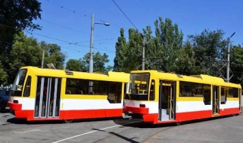 Еще два частично низкопольных трамвая собраны в Одессе. Фото
