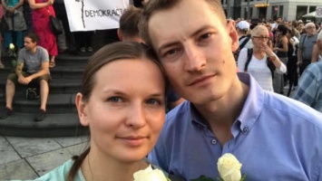 Украинку депортировали из Польши за антиправительственную деятельность ее мужа - польского активиста