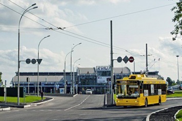 Между аэропортом "Киев" и железнодорожным вокзалом пустят троллейбус