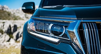 Toyota повысила цены сразу на три модели в России