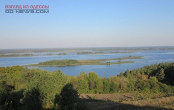 Строительные работы на озере в Крыжановке: страсти кипят