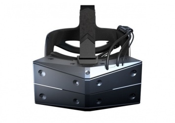 Гарнитура виртуальной реальности StarVR One отслеживает взгляд пользователя