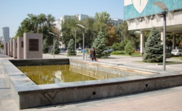 В мэрии Днепра рассказали, как в городе ухаживают за фонтанами