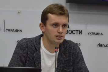 Бортник: Из-за того, что происходит в Оболонском суде, мы еще должны будем выплатить Януковичу компенсацию