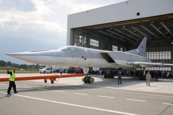В России показали ракетоносец-бомбардировщик с повышенным боевым потенциалом