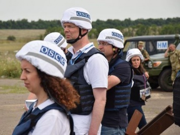 Патруль миссии ОБСЕ попал под обстрел на оккупированном Донбассе