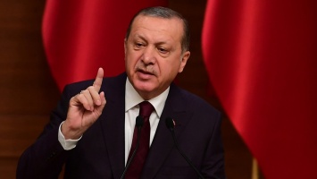 Обиженные турки отказались от iPhone
