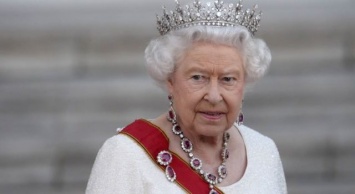 Гибель личного врача королевы Великобритании: всплыли страшные подробности, его пытались спасти